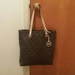 Michael Kors purse